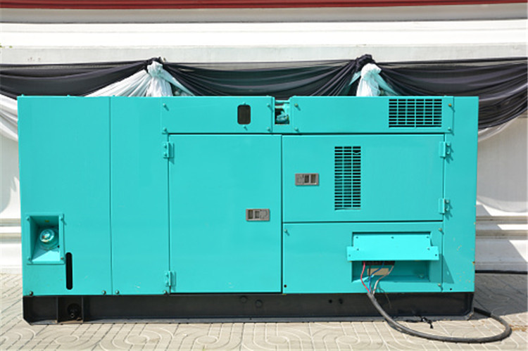 500KW lydisoleret dieselgenerator 13